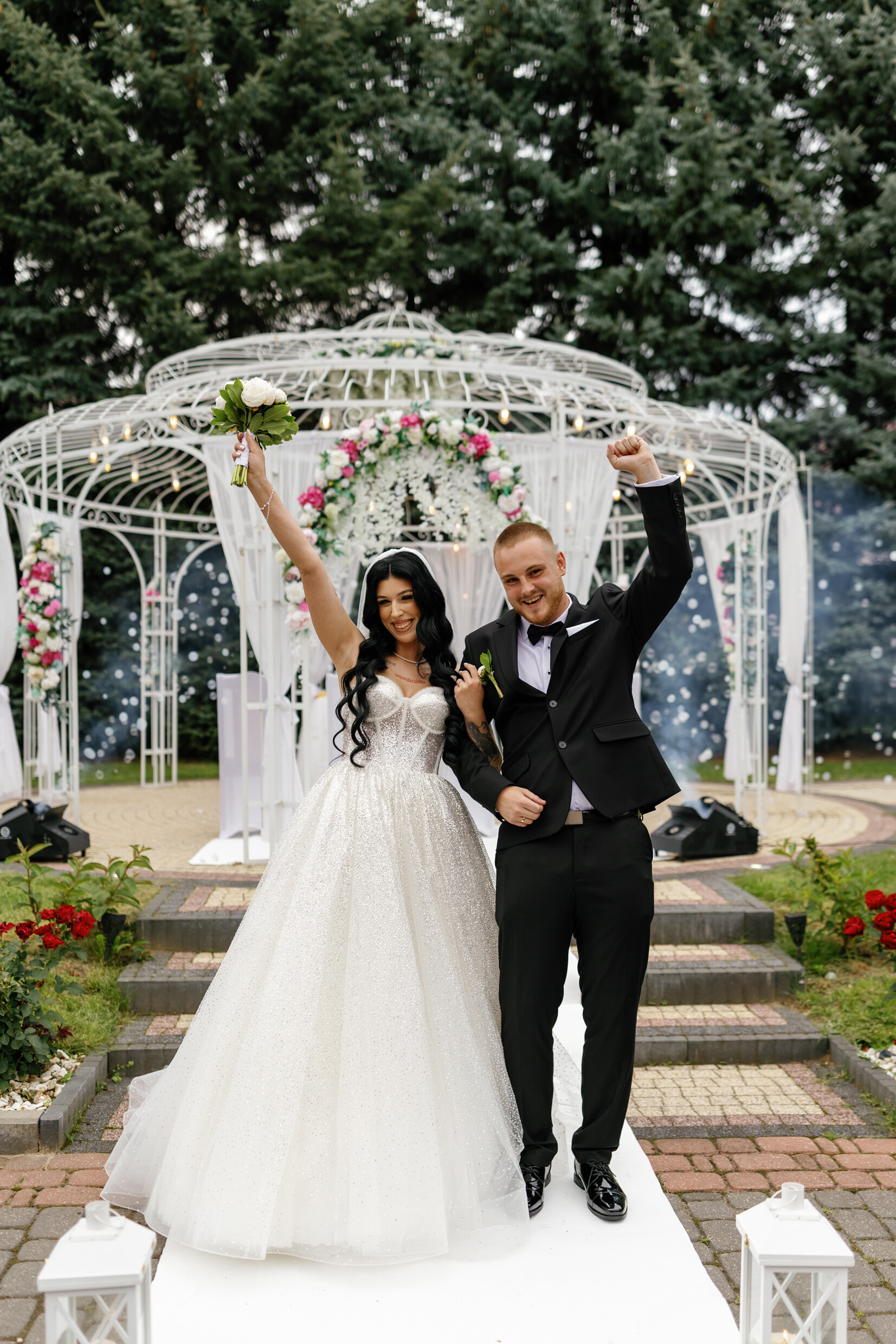 Ślub plenerowy Sandra i Łukasz ceremonia ślubna w plenerze Łomża para młoda